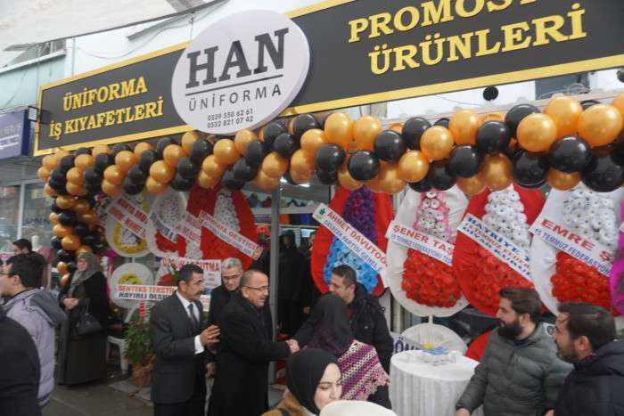 NE ARARSAN HAN'DA VAR